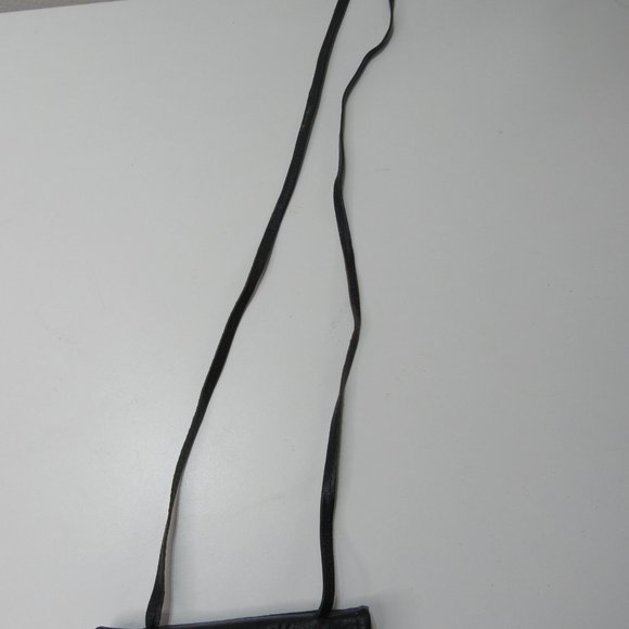 J.L. SALDIVAR Tooled Leather Black Trifold Crossbody Boho Western Purse - Picture 3 of 8